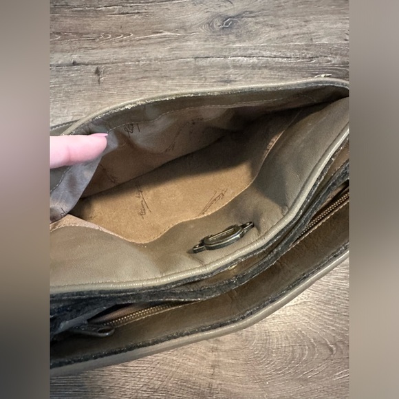 Etienne Aigner Crossbody Shoulder Bag Purse Gray Smooth Leather - Picture 5 of 9